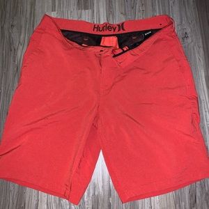 Men’s Red Hurley Size 32